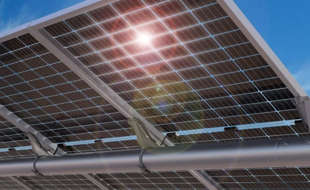 🌞 Exploring Bifacial Solar Panels: Benefits and Applications