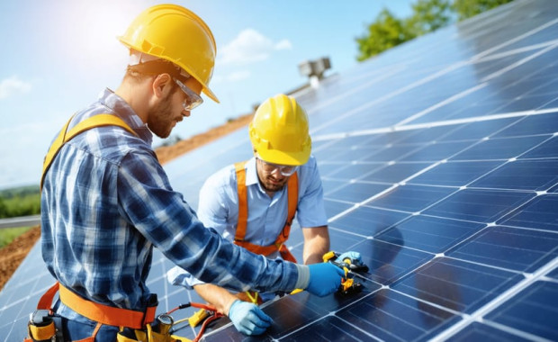 Safety Protocols for Solar Installers: A Comprehensive Guide